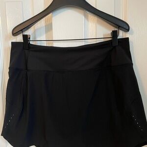 Athleta Run With It 14” Skort - Black